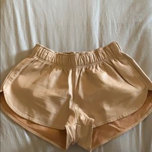 Women’s Rails lambskin tan shorts size small